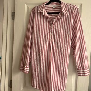 Old Navy Maternity - Oxford style long sleeve, collared, striped shirt